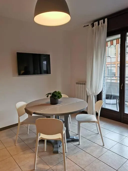 Flo House, Universita Bicocca Milán Apartamento